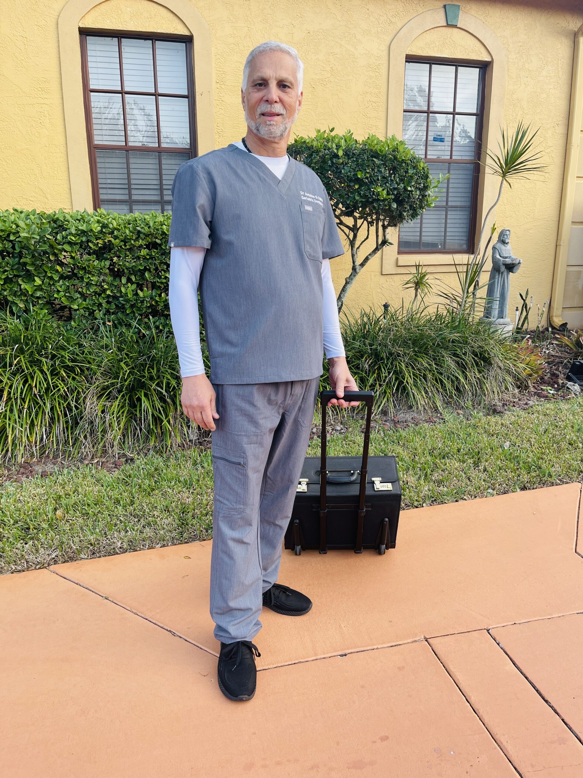 traveling mobile dentistry services sarasota florida dr chiha